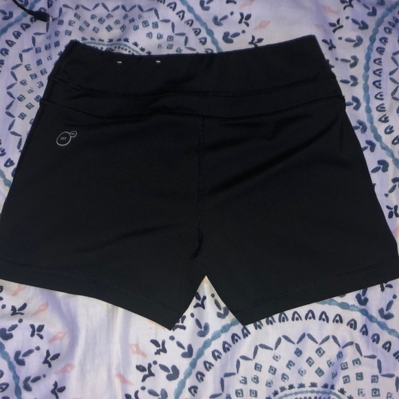 Puma shorts - Picture 3 of 5